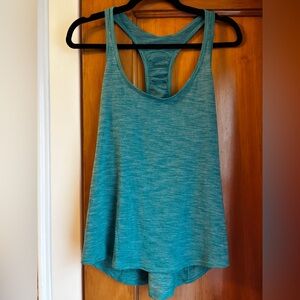 Lululemon racerback tank | size 8 | lightly worn